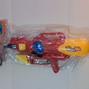 Vibrant Red and Yellow SUMMER BLAST 18" Water Blaster NIP Toy